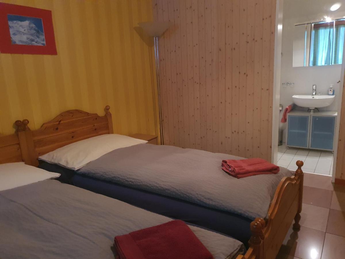 Hotel Klein Matterhorn รานดา ภายนอก รูปภาพ