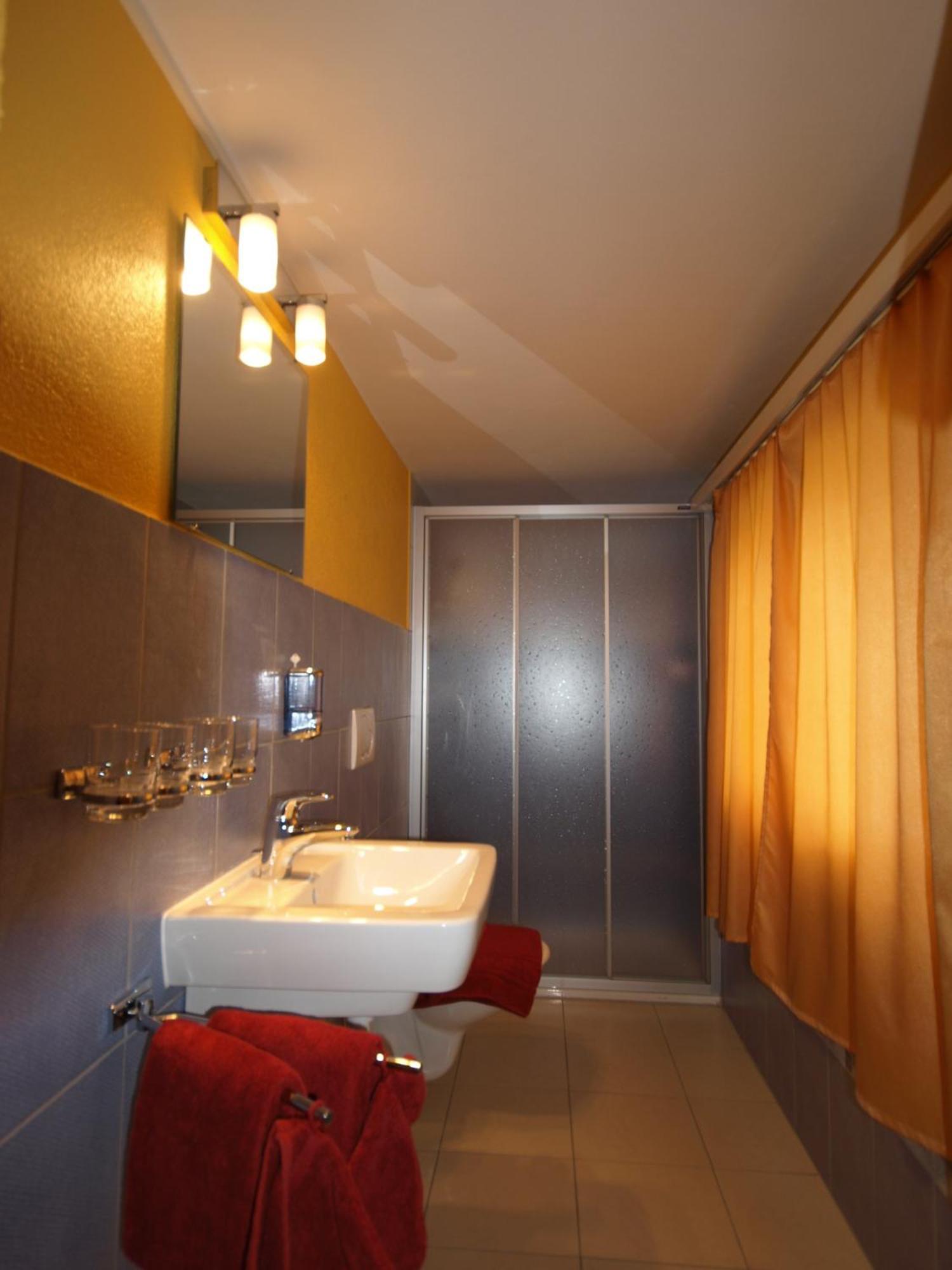 Hotel Klein Matterhorn รานดา ภายนอก รูปภาพ
