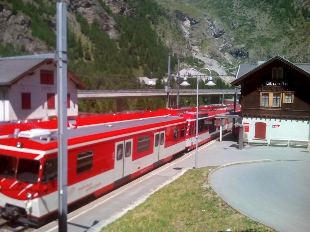 Hotel Klein Matterhorn รานดา ภายนอก รูปภาพ