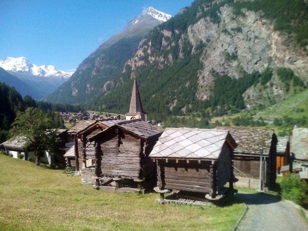 Hotel Klein Matterhorn รานดา ภายนอก รูปภาพ